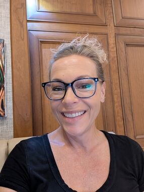 Meet your Posher, Caly